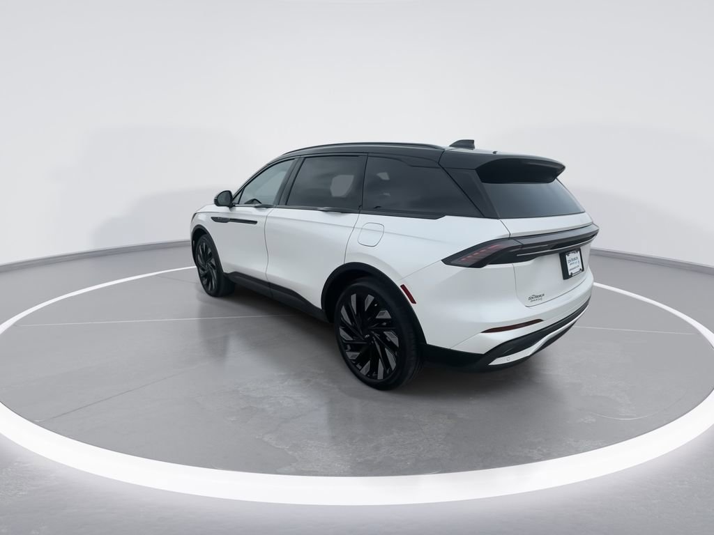 New 2026 Lincoln Nautilus Reserve image 6