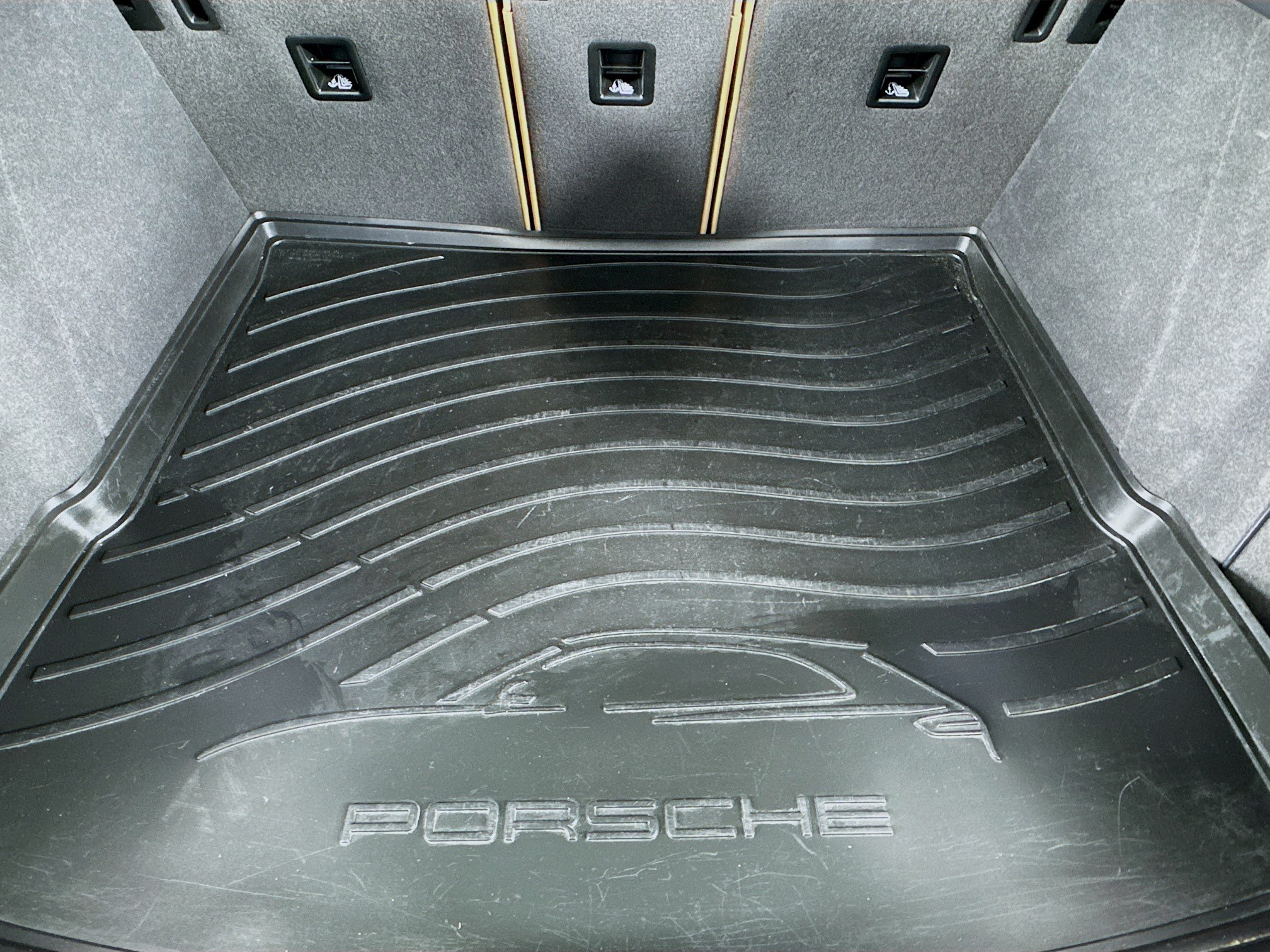 Used 2023 Porsche Macan AWD/4WD image 60