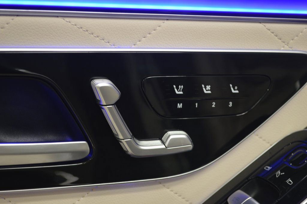 Used 2024 Mercedes-Benz S 580e 4MATIC Sedan image 19