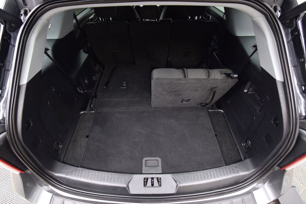 Used 2022 Ford Explorer XLT RWD image 31