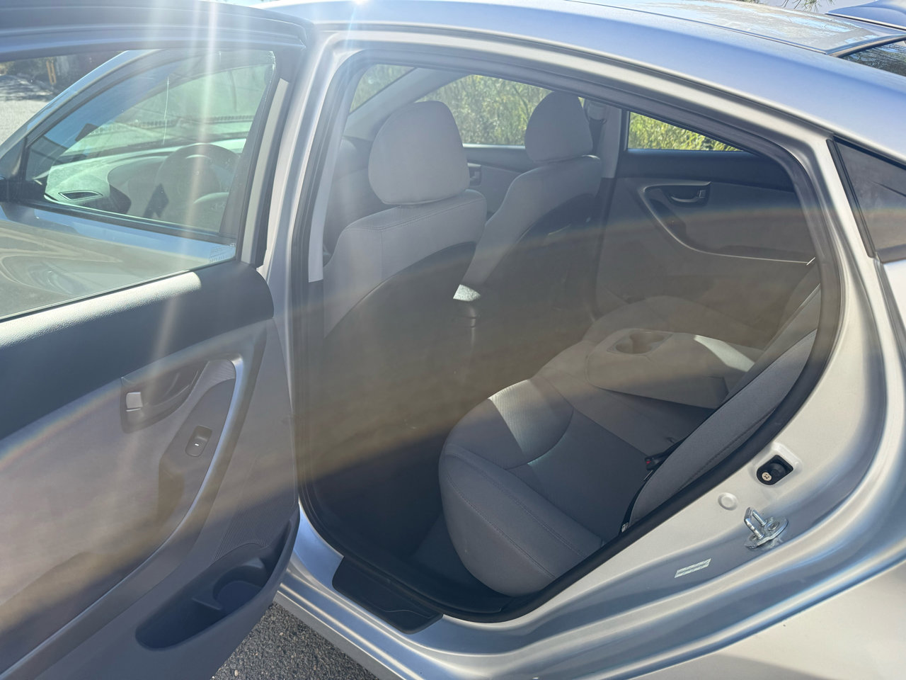 Used 2013 Hyundai Elantra GLS w/ Preferred Pkg image 15