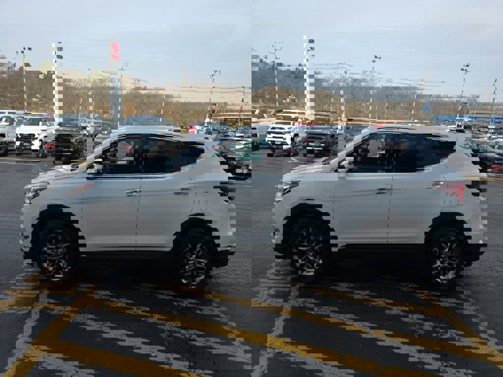 Used 2017 Hyundai Santa Fe Sport image 8