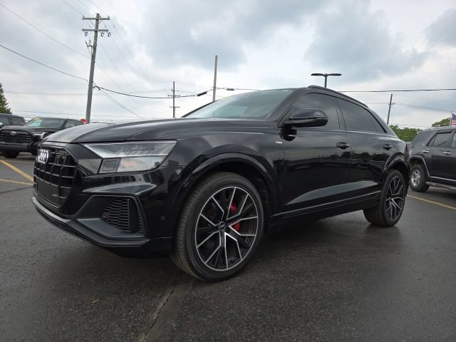 Used 2021 Audi Q8 Prestige w/ Prestige Package AWD/4WD image 3