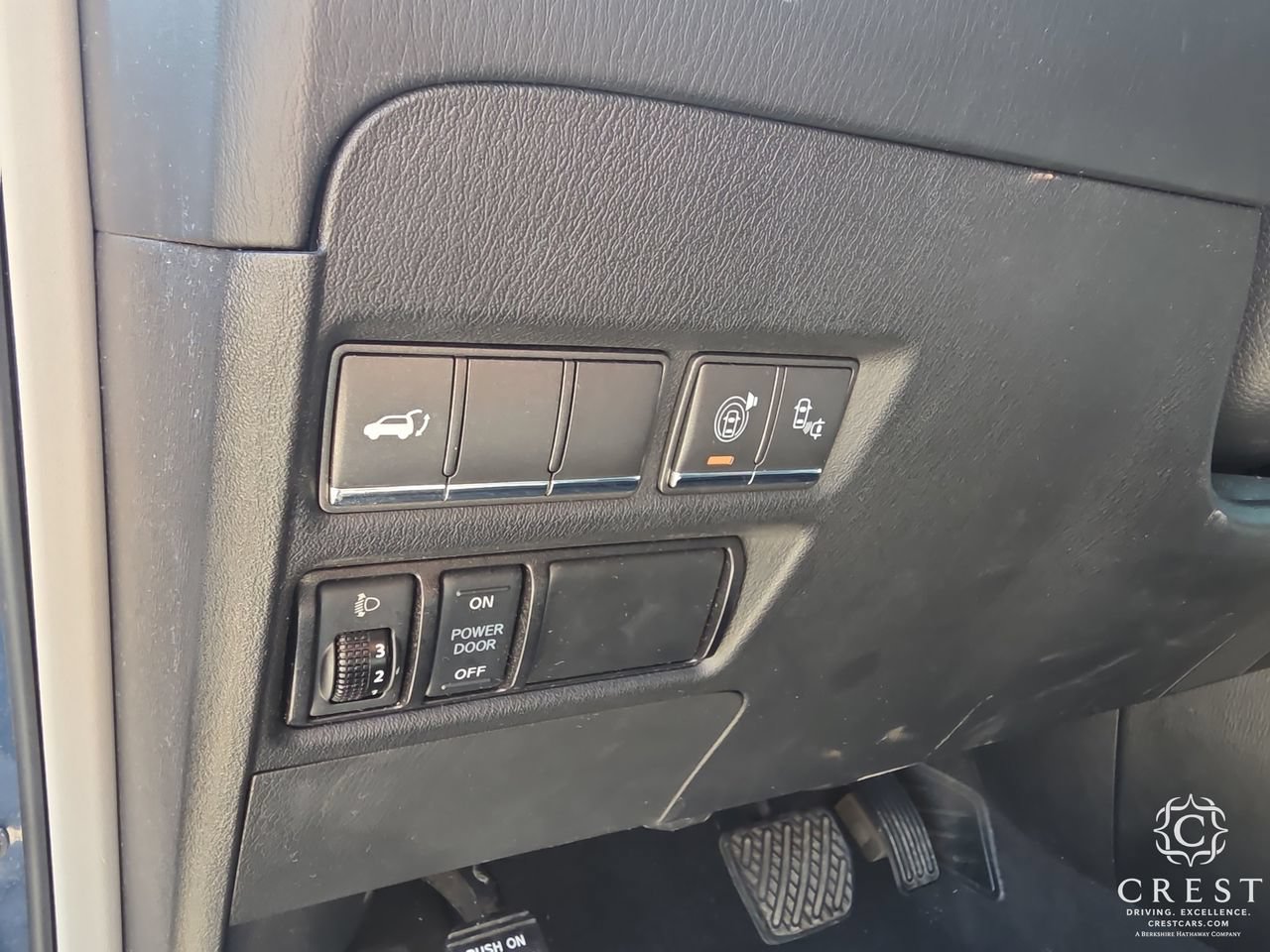 Used 2017 INFINITI QX80 2WD w/ Driver Assistance Package image 12