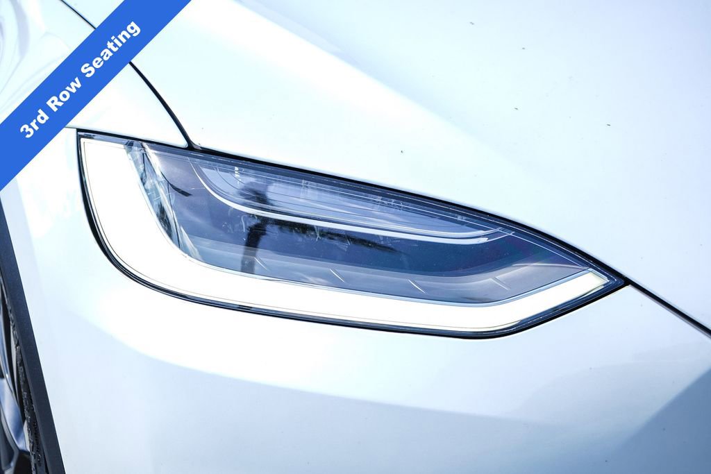 Used 2022 Tesla Model X AWD/4WD image 5