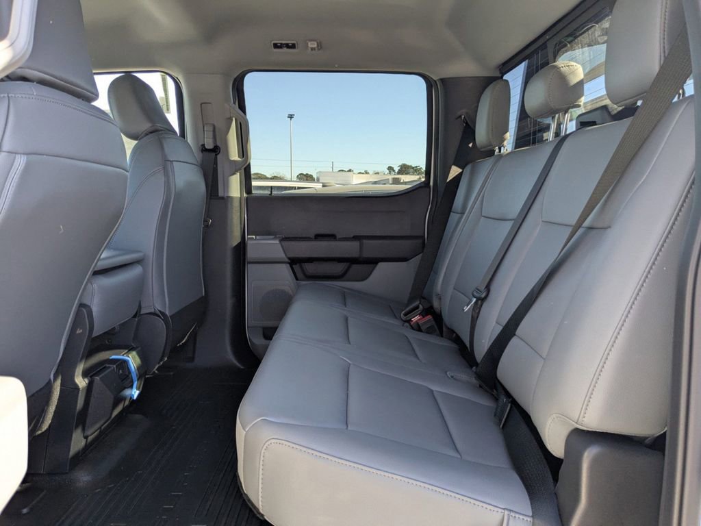 New 2025 Ford F350 XL w/ XL Chrome Package image 13