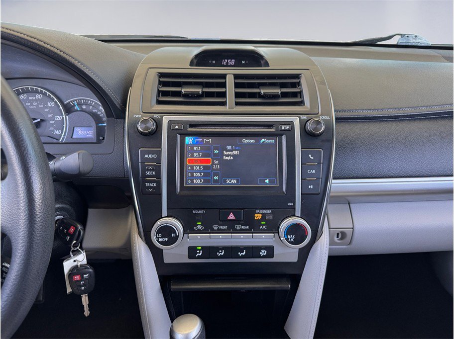 Used 2012 Toyota Camry LE FWD image 10