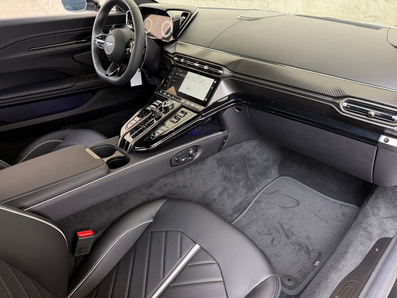 New 2026 Aston Martin V8 Vantage S image 17