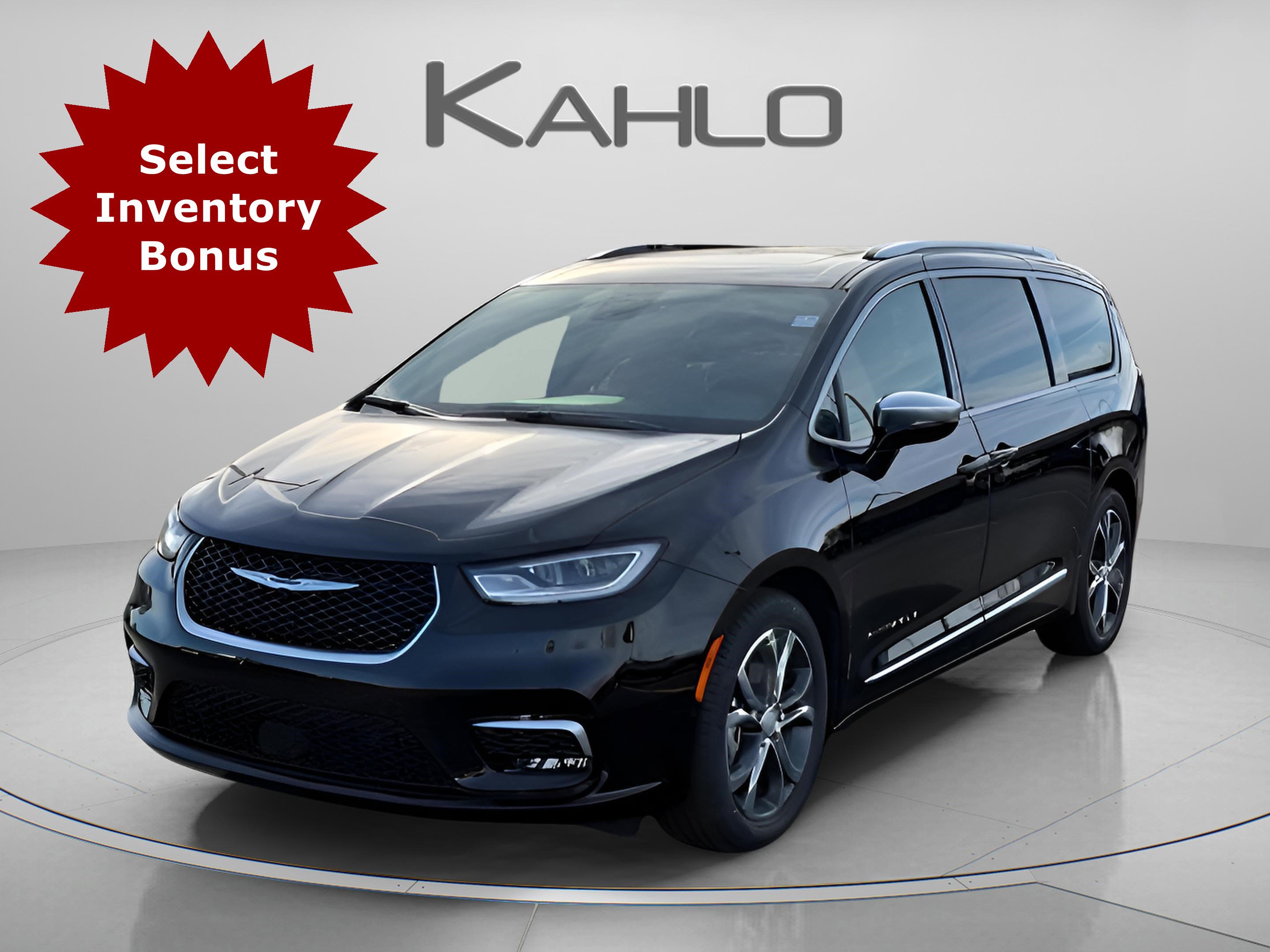 New 2026 Chrysler Pacifica Pinnacle w/ Trailer Tow Group image 1