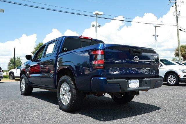 Used 2022 Nissan Frontier SV AWD/4WD image 9