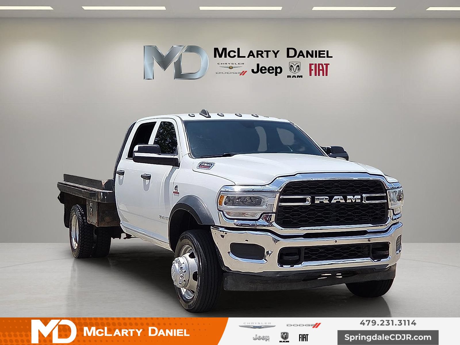 Used 2022 RAM 5500 Tradesman w/ Chrome Appearance Group AWD/4WD image 1