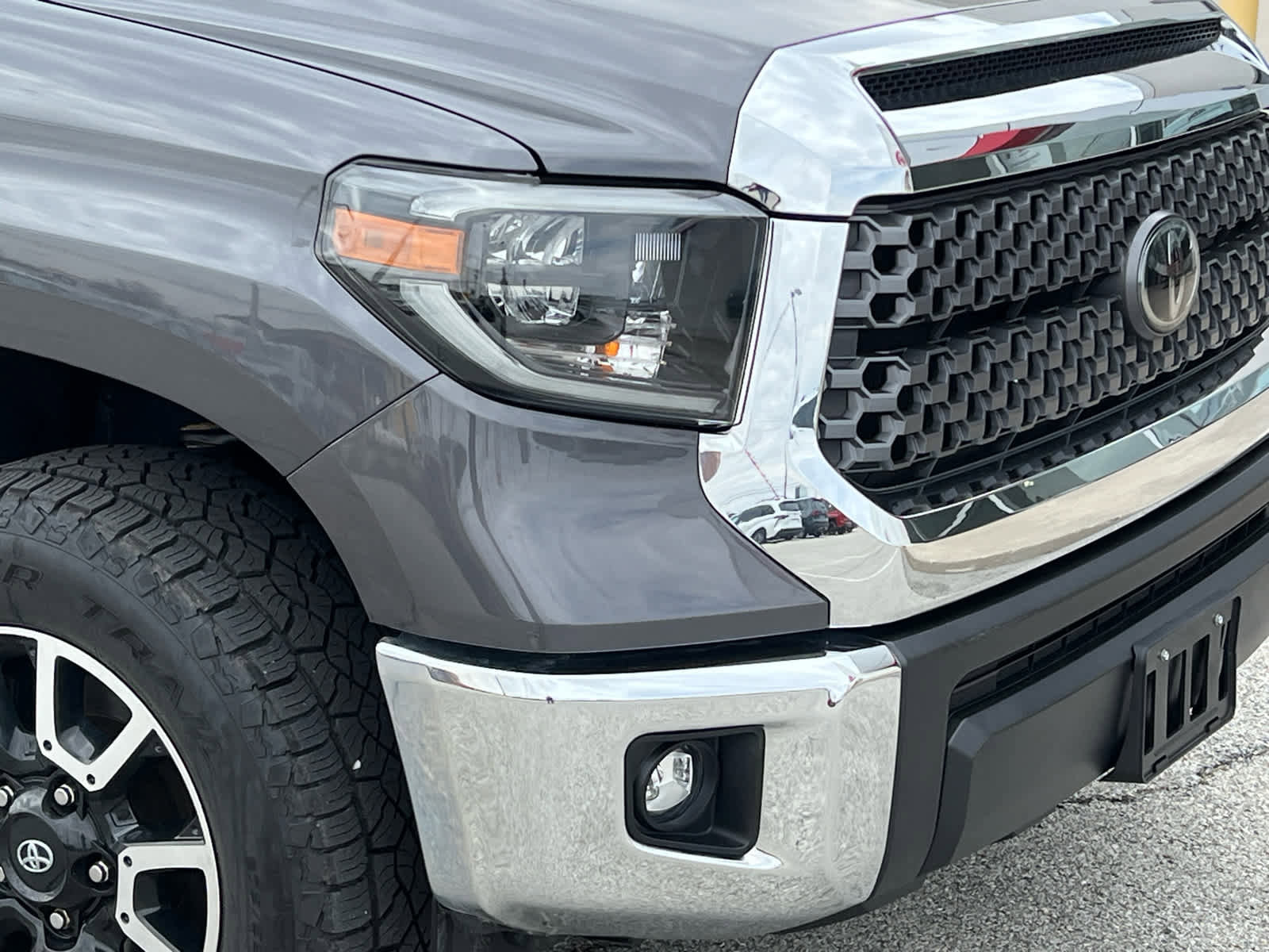 Used 2019 Toyota Tundra SR5 w/ TRD Off Road Package image 2