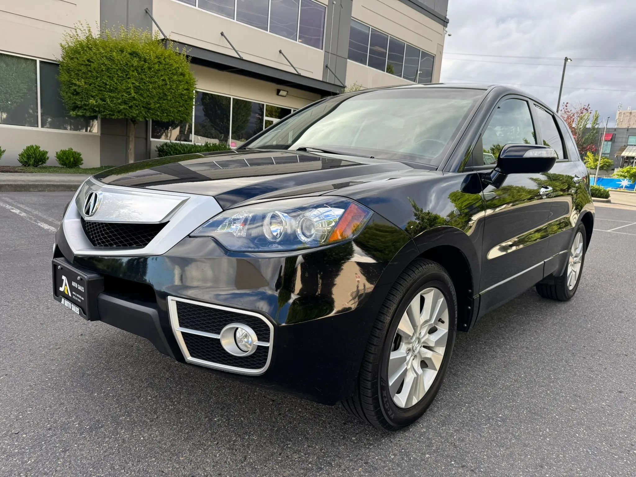 Used 2012 Acura RDX SH-AWD w/ Technology Package image 4