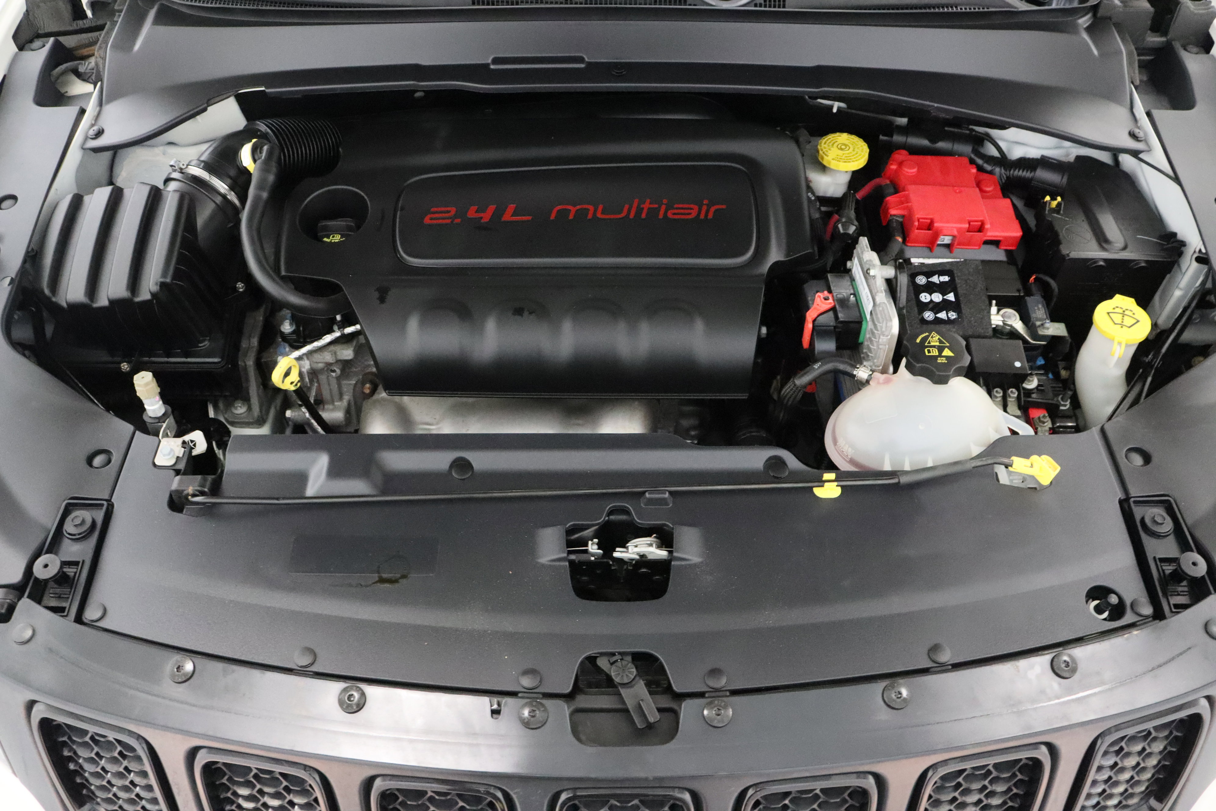 Used 2019 Jeep Compass Latitude image 34