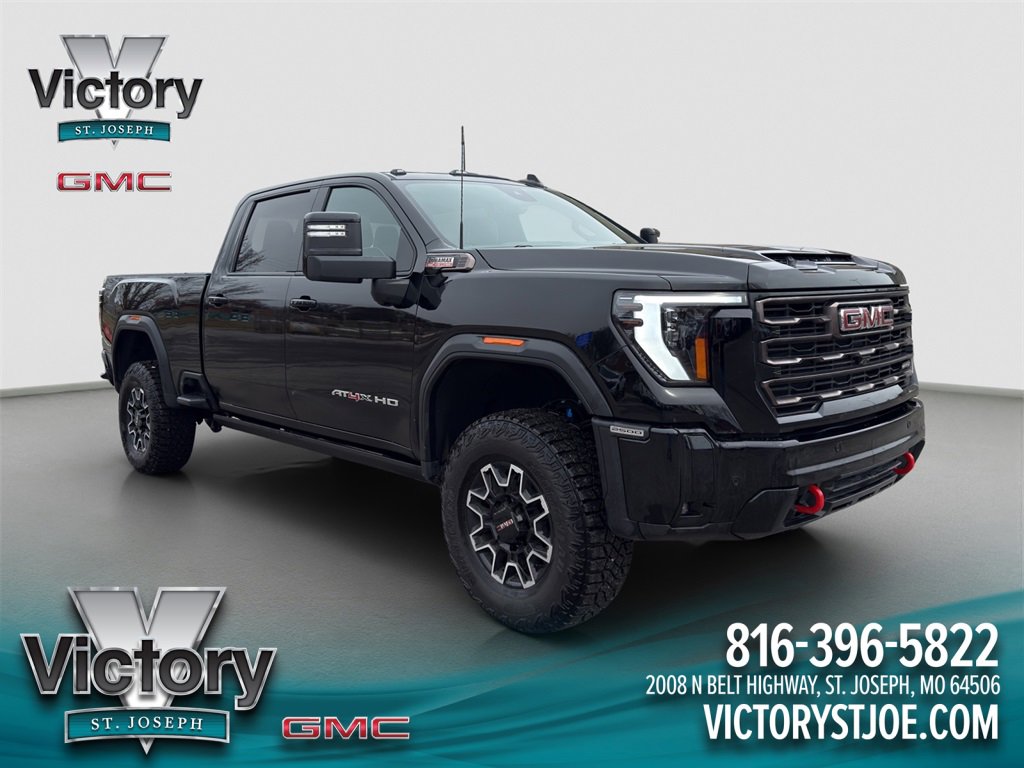 Used 2025 GMC Sierra 2500 AT4X image 1