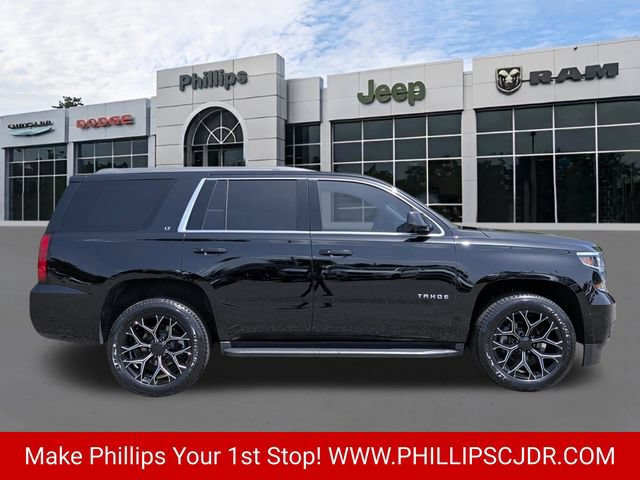 Used 2017 Chevrolet Tahoe LT w/ Luxury Package RWD image 2
