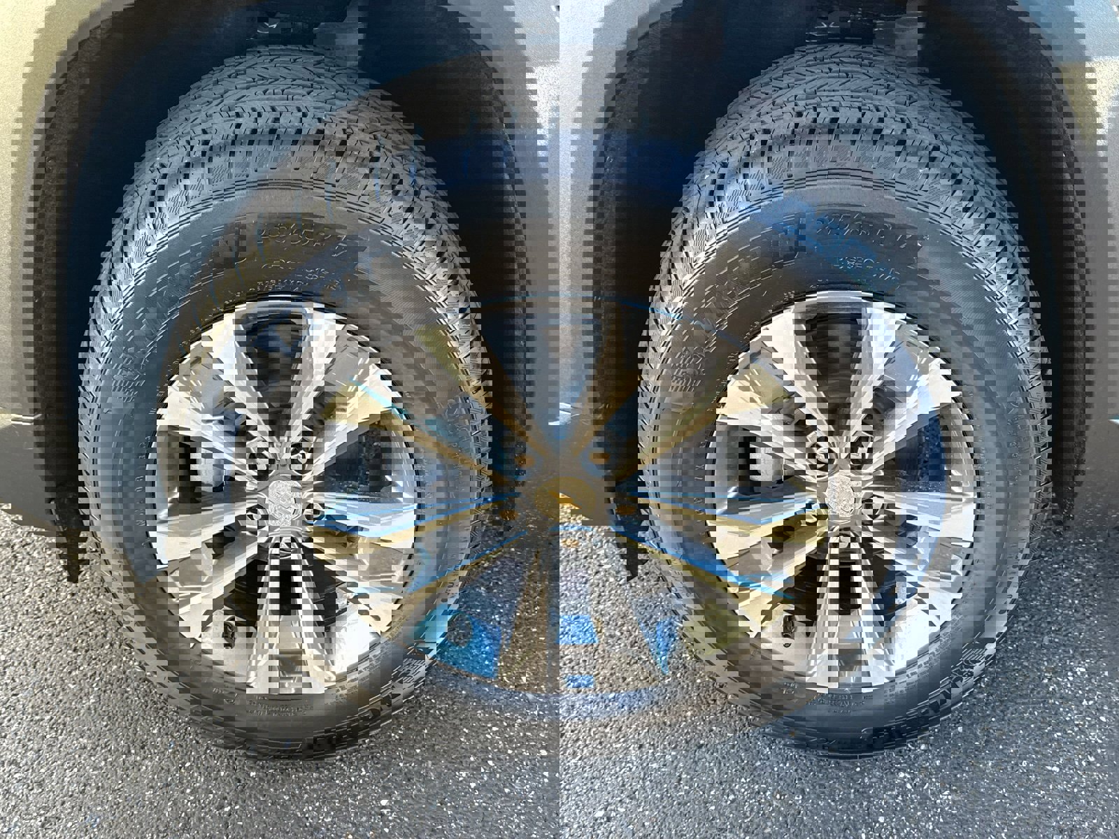 New 2026 Chevrolet Equinox LT w/ Convenience Package II image 9