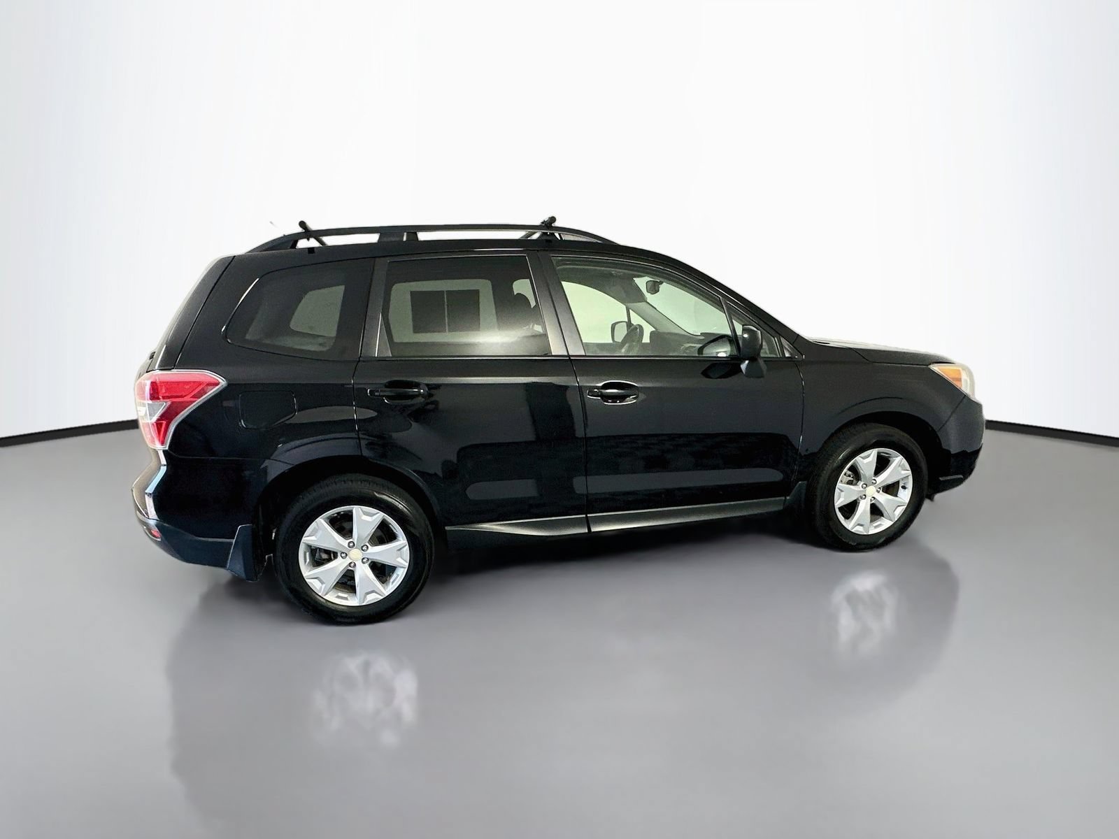 Used 2015 Subaru Forester 2.5i Premium w/ Protection Package #1 AWD/4WD image 8