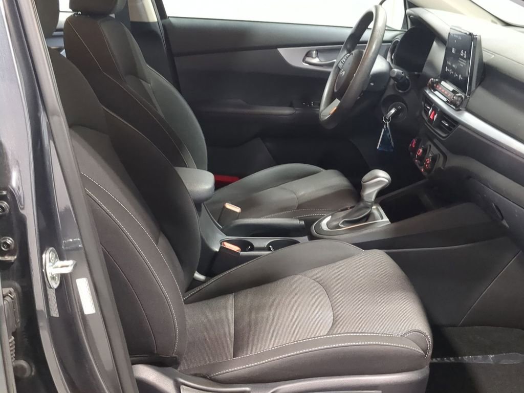 Used 2022 Kia Forte Sedan image 32