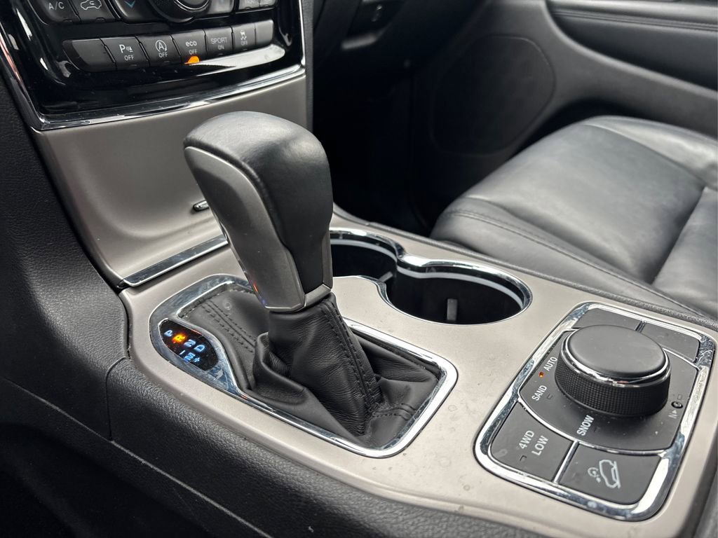 Used 2019 Jeep Grand Cherokee Limited image 27