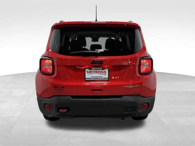 Certified 2023 Jeep Renegade Trailhawk image 9