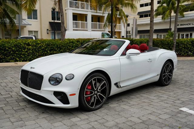 Used 2024 Bentley Continental GT V8 image 2