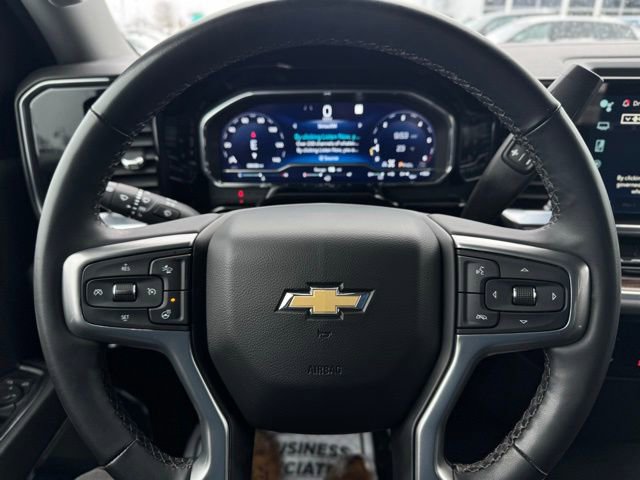 Used 2023 Chevrolet Silverado 1500 LT image 22