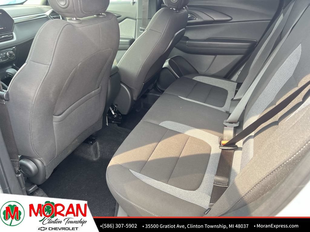 Certified 2024 Chevrolet TrailBlazer LT w/ Driver Confidence Package AWD/4WD image 13