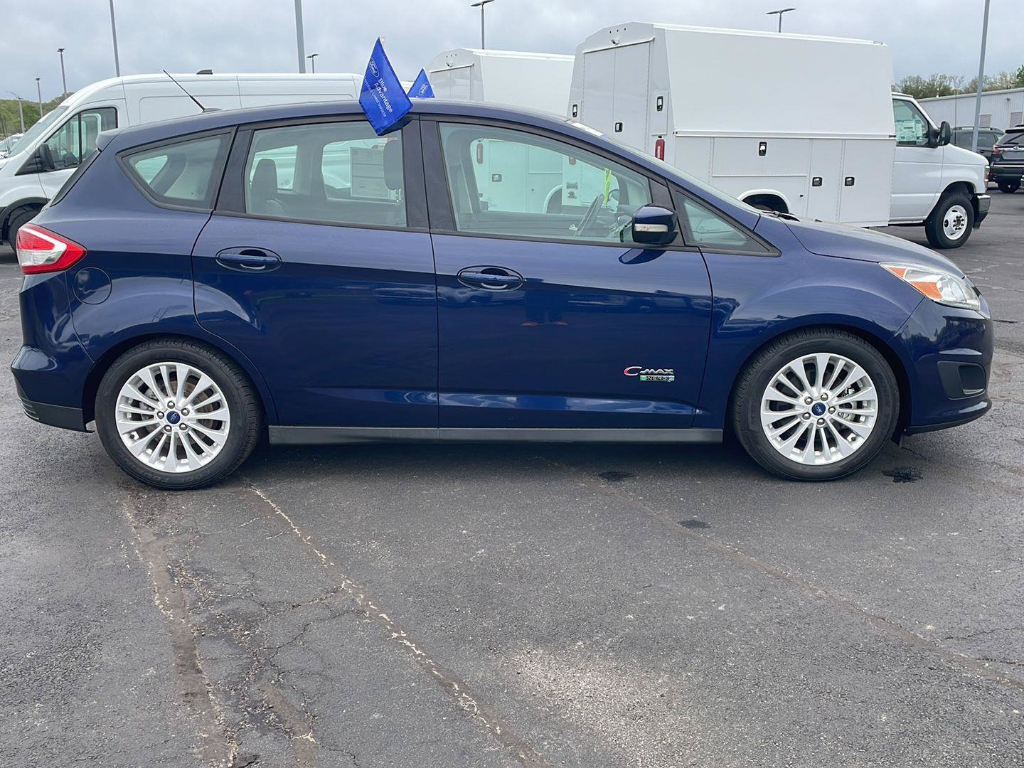 Certified 2017 Ford C-MAX Energi SE FWD image 6