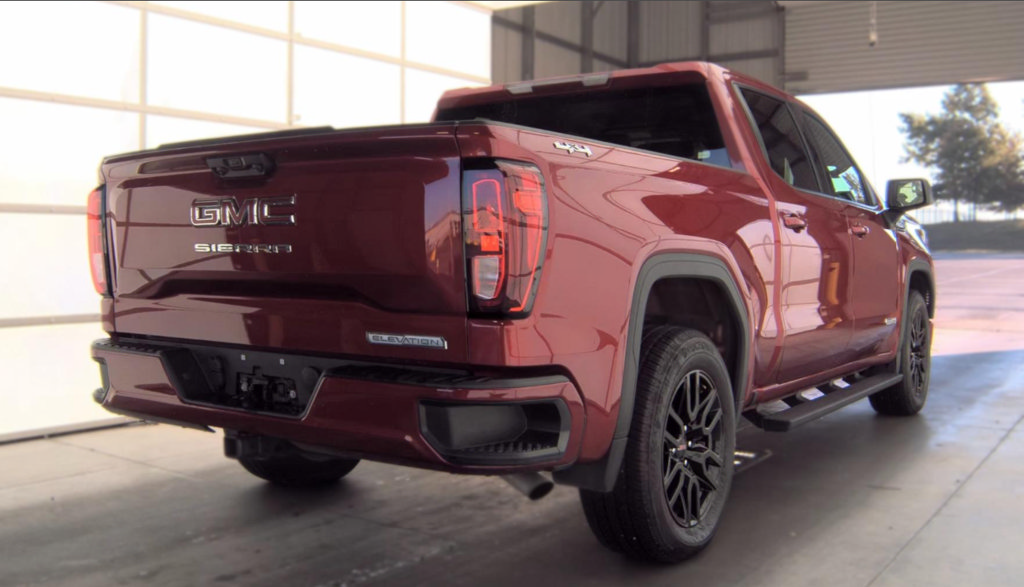Used 2024 GMC Sierra 1500 Elevation AWD/4WD image 5