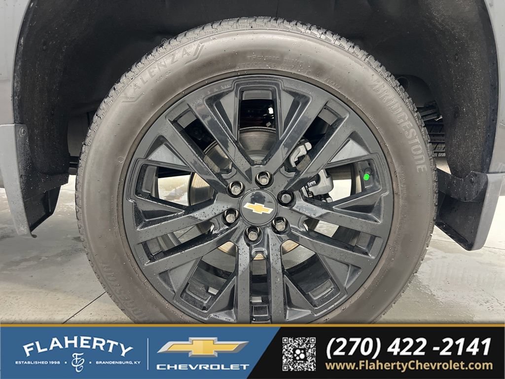 Used 2025 Chevrolet Silverado 1500 High Country AWD/4WD image 20
