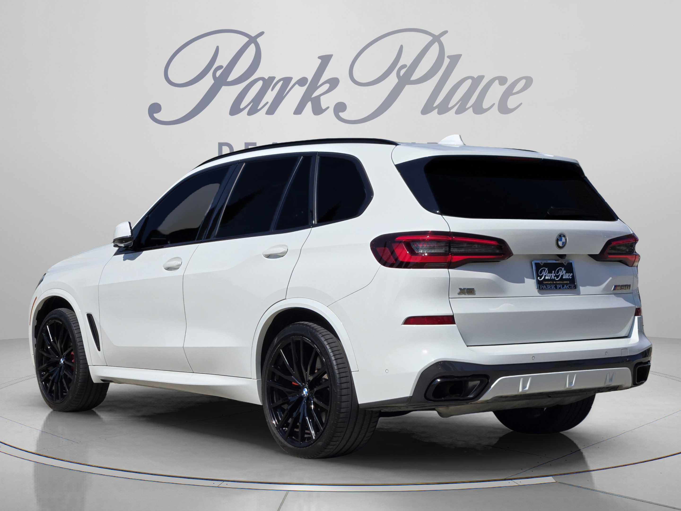 Used 2023 BMW X5 M50i w/ Executive Package AWD/4WD image 3