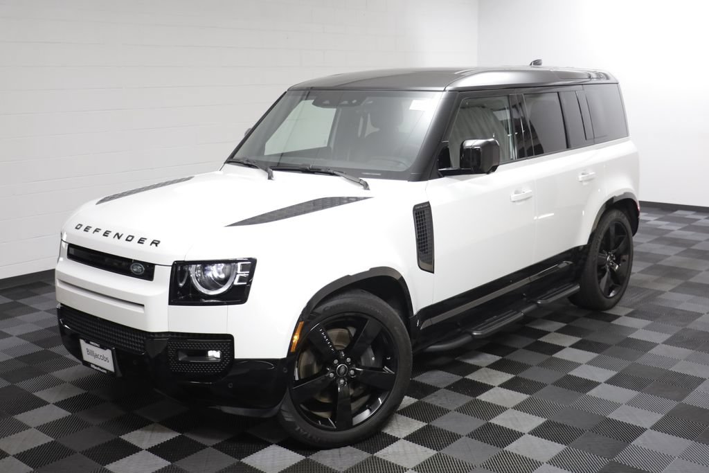 Certified 2025 Land Rover Defender 110 X-Dynamic SE AWD/4WD image 2