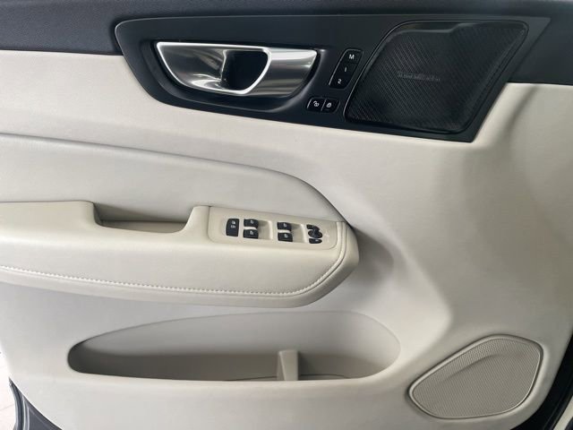 Certified 2023 Volvo XC60 B5 Plus image 27