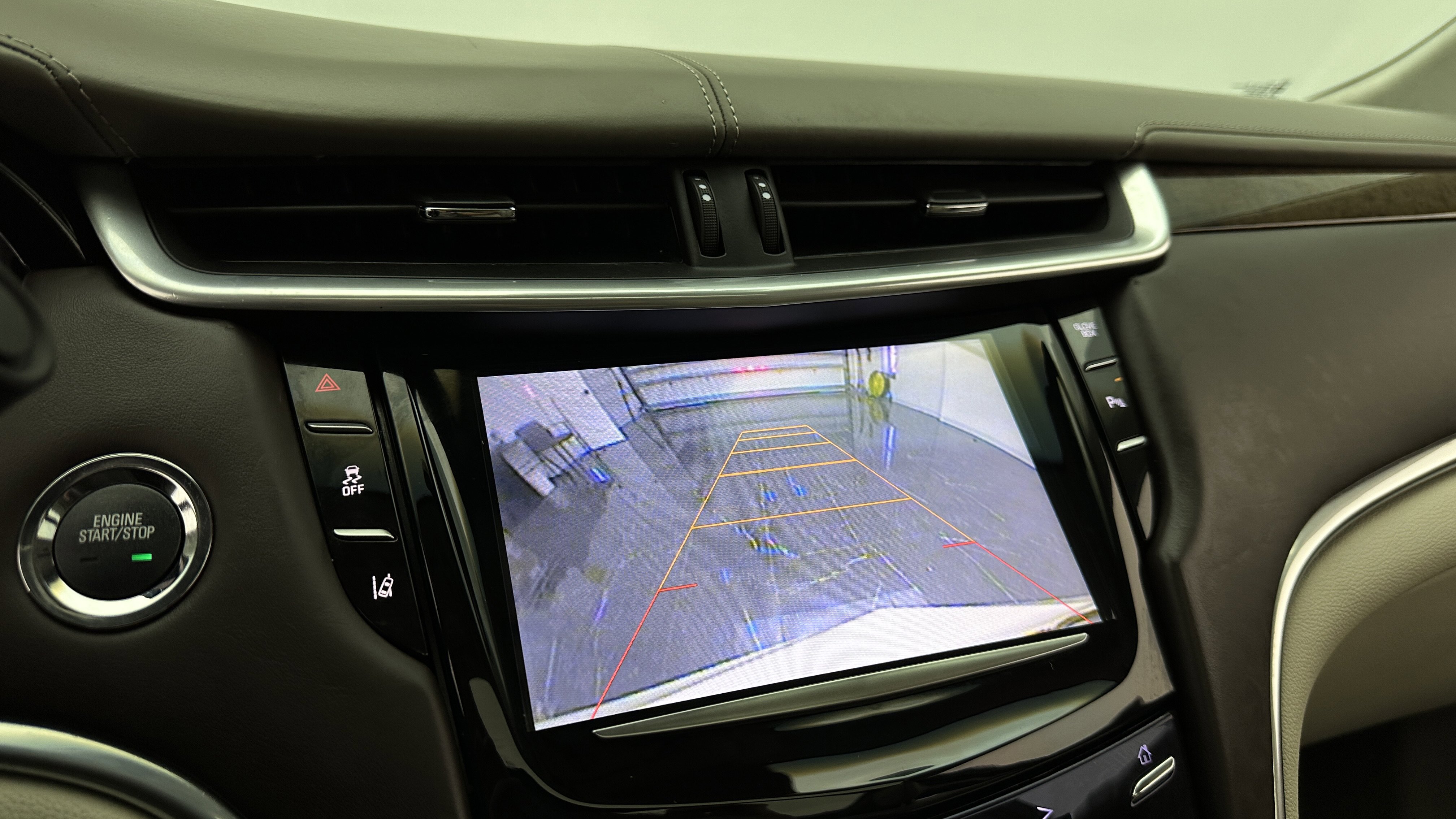 Used 2013 Cadillac XTS Platinum AWD/4WD image 23