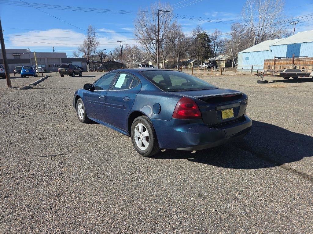 Used 2006 Pontiac Grand Prix w/ Preferred Package image 3