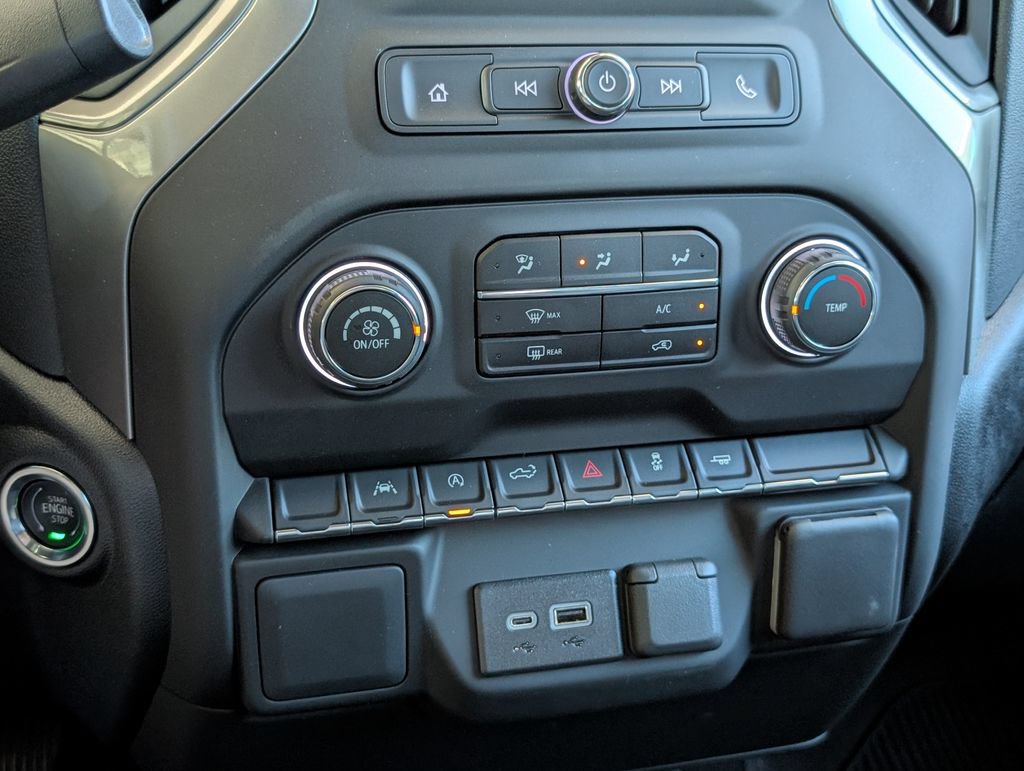 New 2026 Chevrolet Silverado 1500 Custom w/ LPO, Dark Essentials Package RWD image 19
