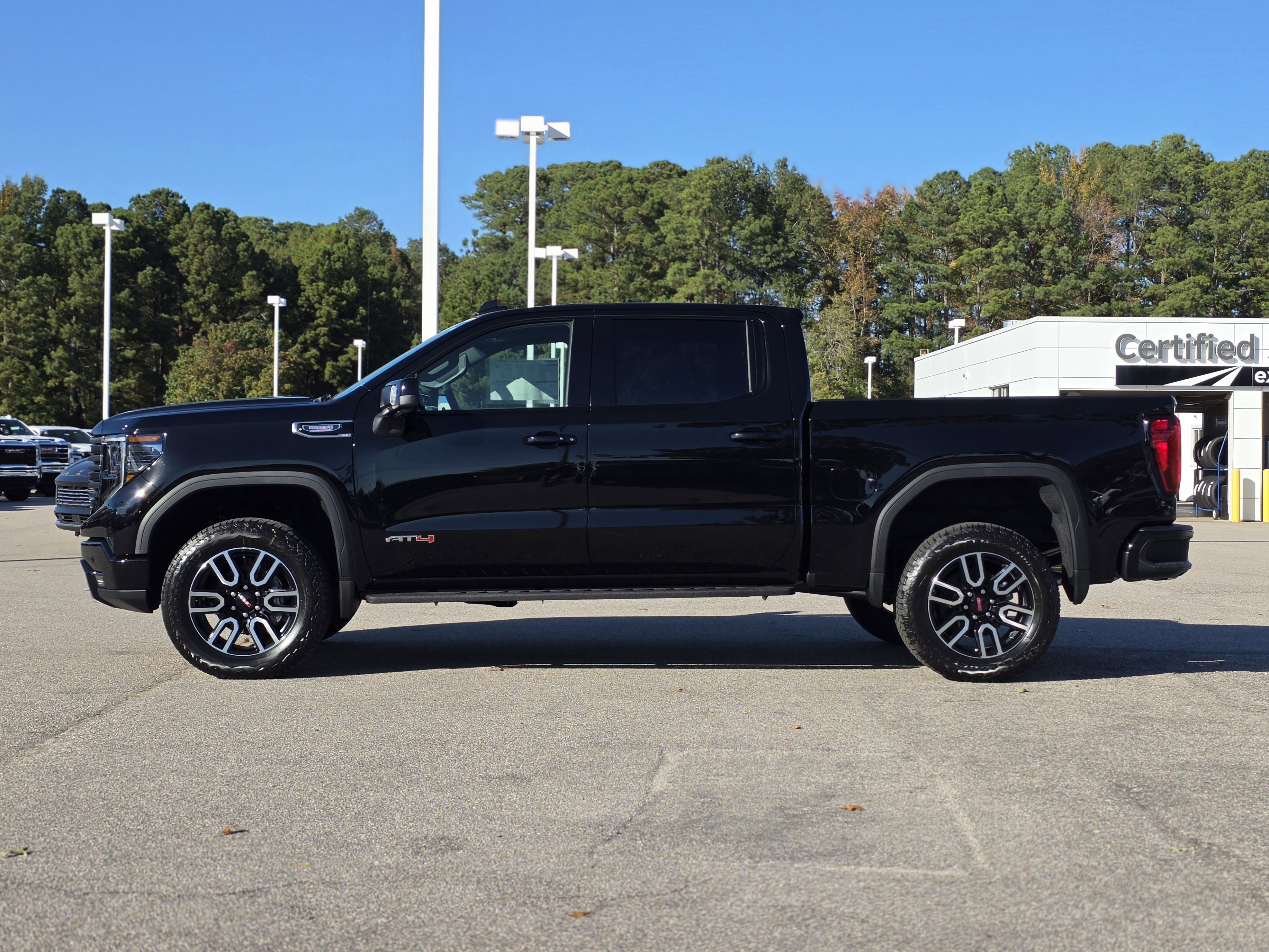 New 2026 GMC Sierra 1500 AT4 image 4