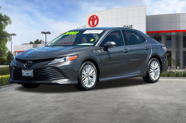 Used 2018 Toyota Camry XLE w/ Audio Package FWD image 10
