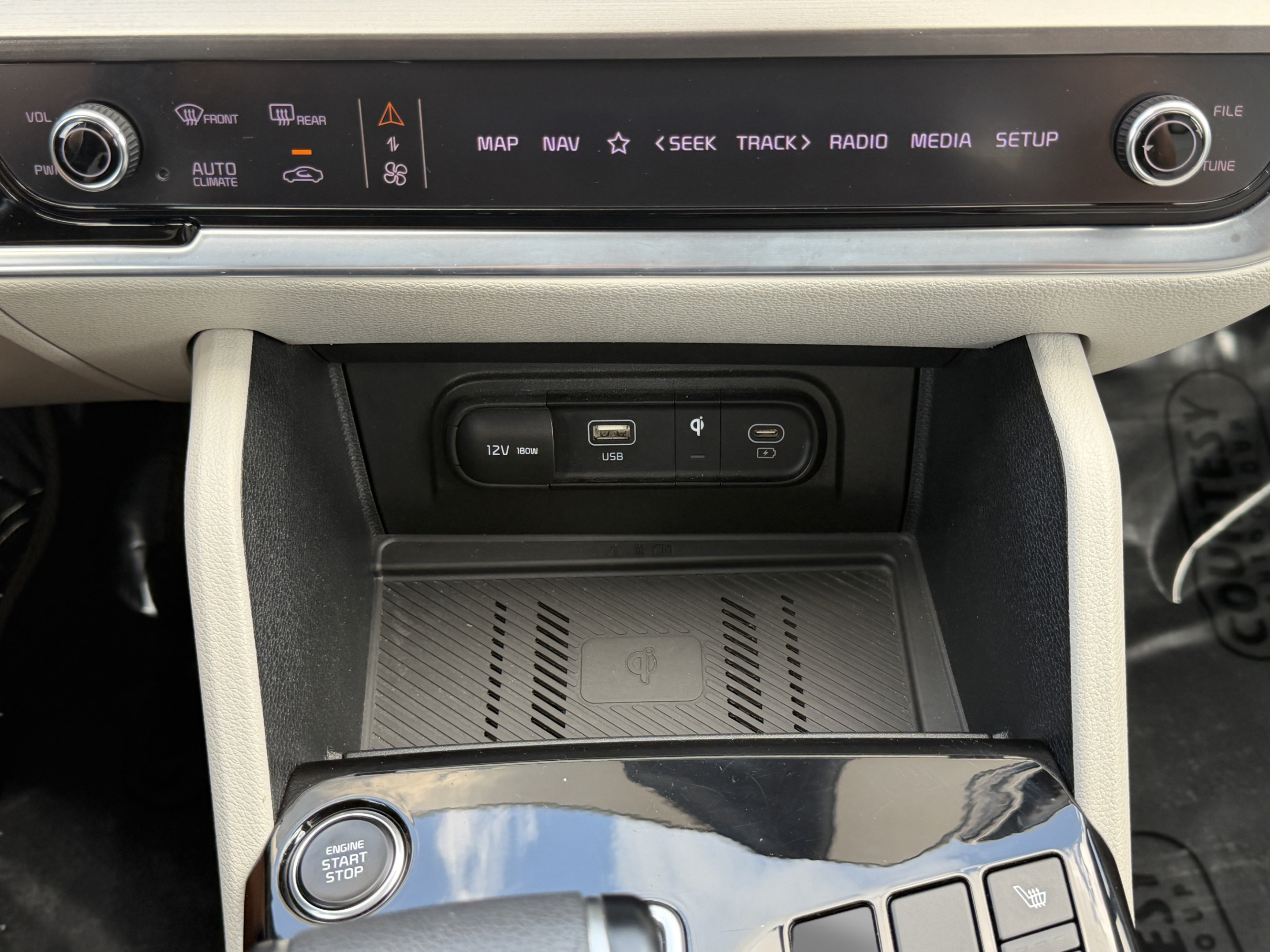 Certified 2023 Kia Sportage EX FWD image 24