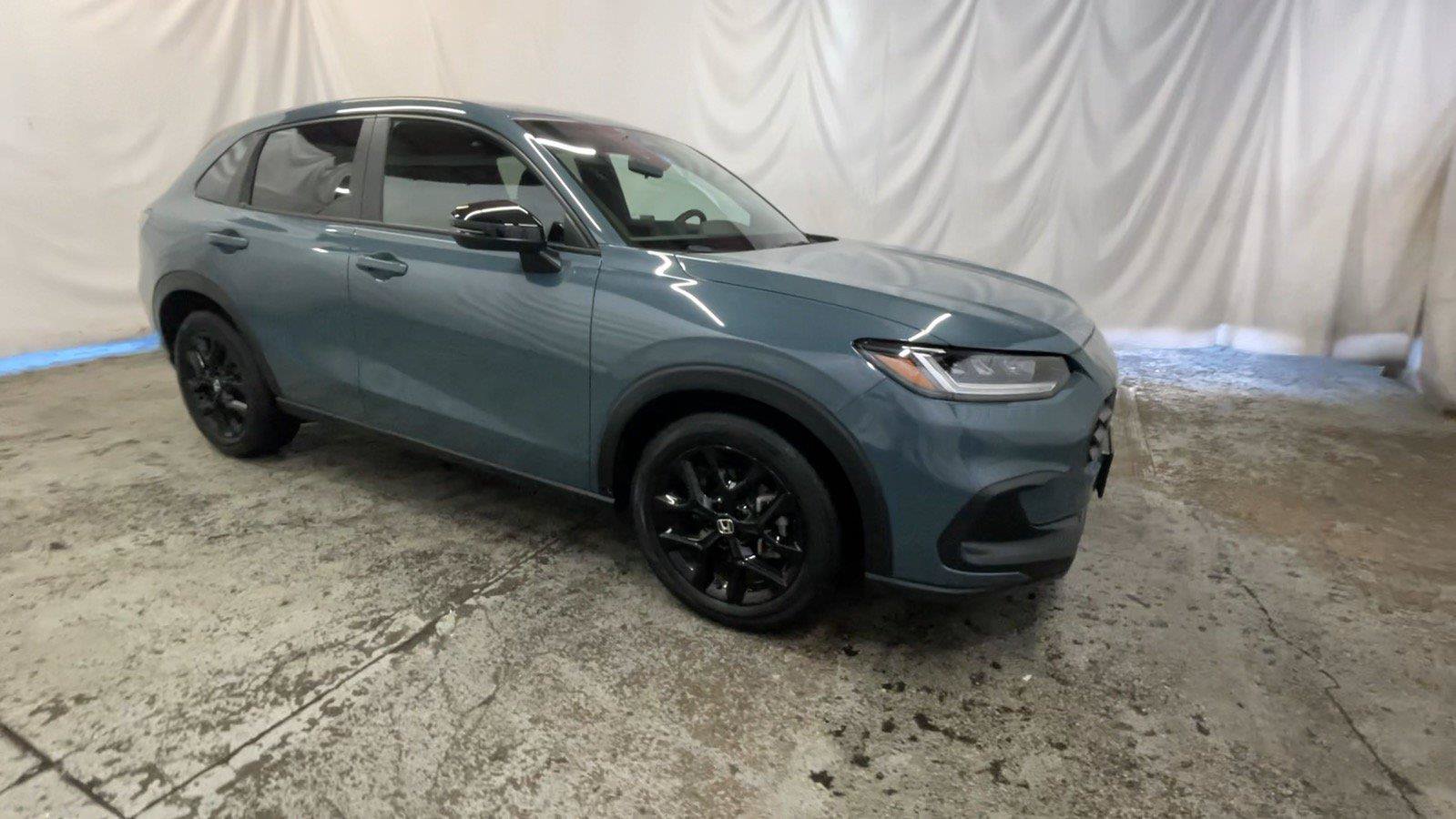 Used 2024 Honda HR-V Sport image 3