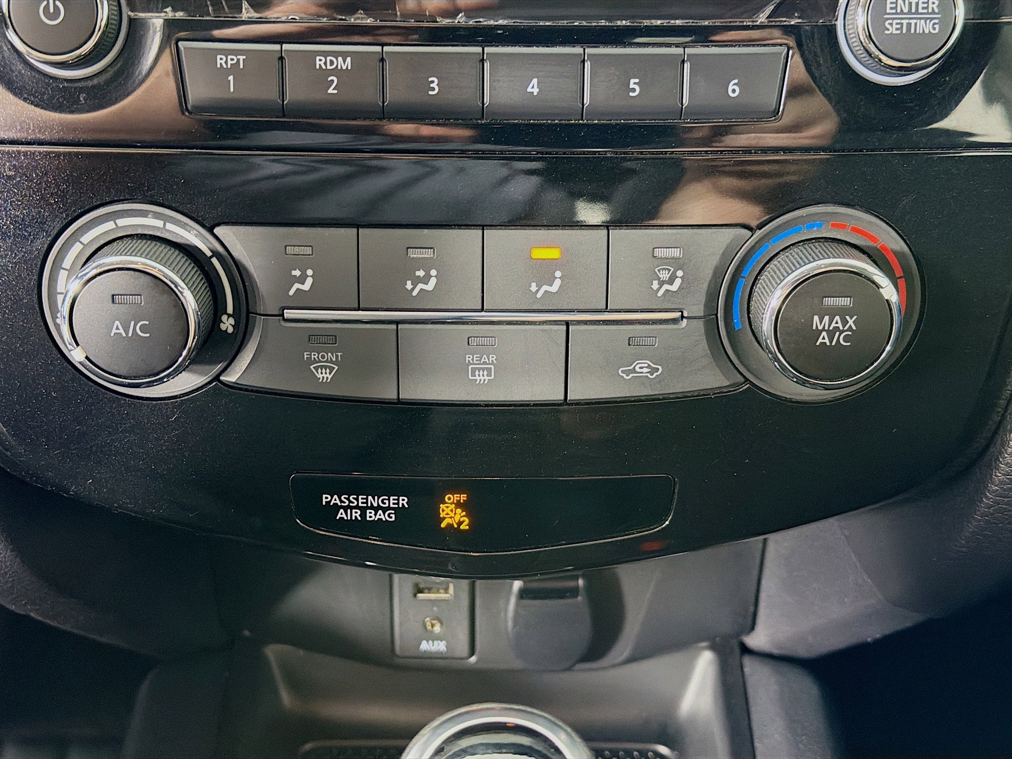 Used 2018 Nissan Rogue Sport S w/ S Appearance Package image 17