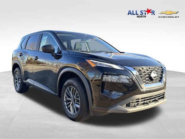 Used 2023 Nissan Rogue S image 1