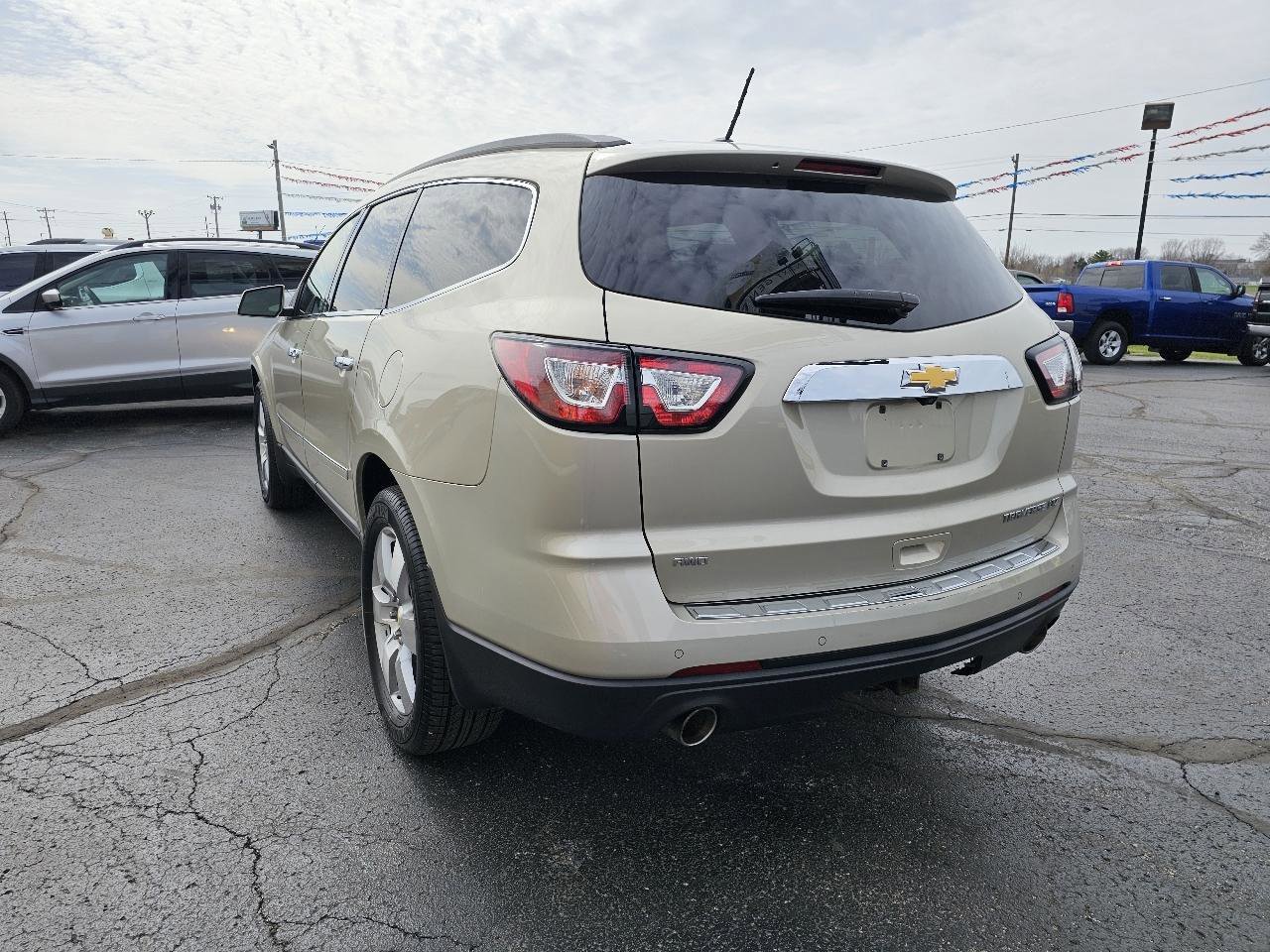 Used 2015 Chevrolet Traverse LTZ AWD/4WD image 32
