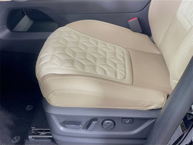 New 2025 Nissan Armada Platinum Reserve image 19