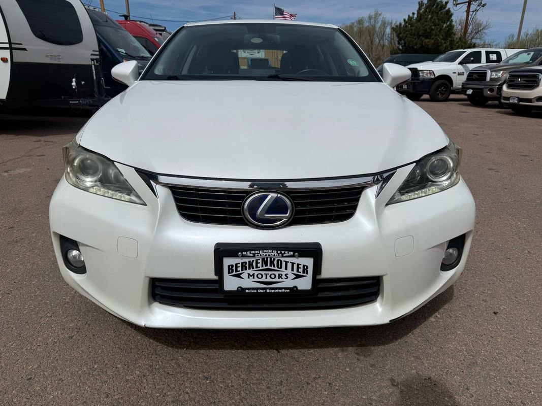 Used 2013 Lexus CT 200h w/ Premium Pkg w/Navigation FWD image 8
