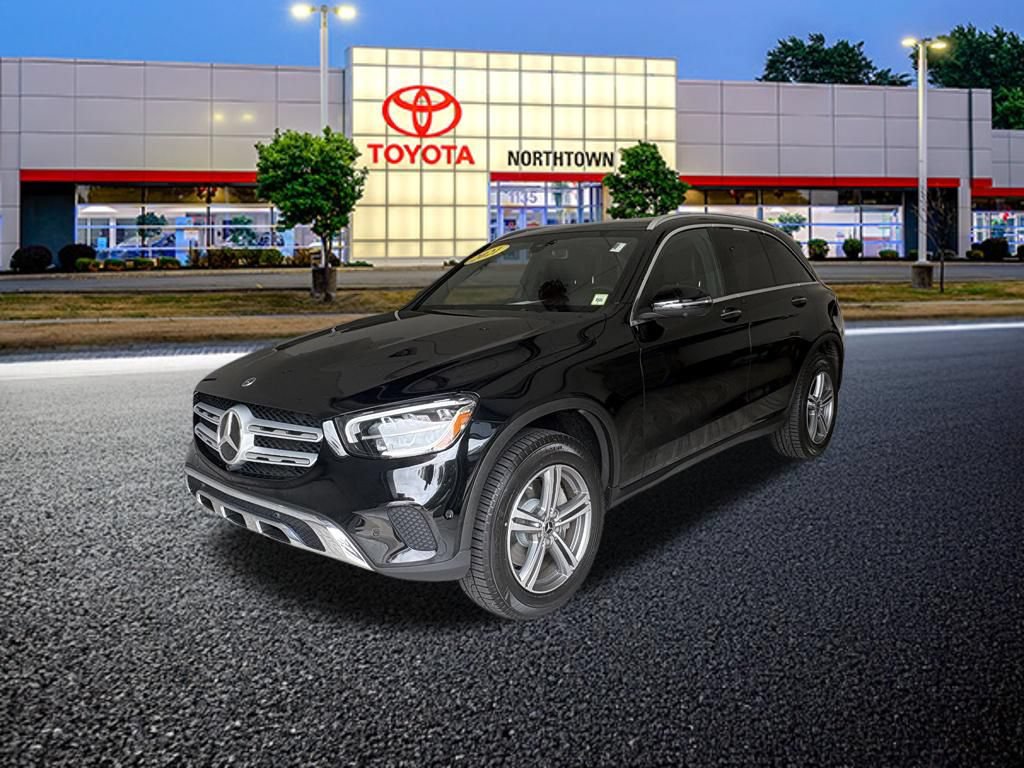 Used 2021 Mercedes-Benz GLC 300 4MATIC image 2