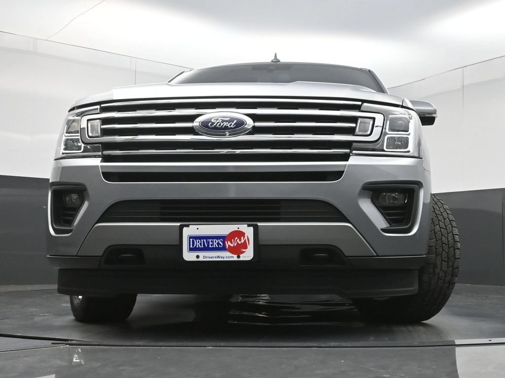 Used 2020 Ford Expedition XLT w/ Equipment Group 202A AWD/4WD image 26