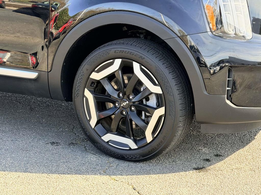Used 2025 Kia Telluride S image 27