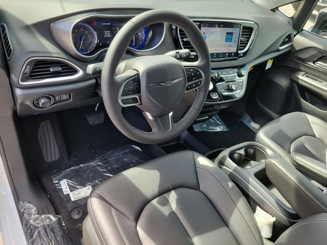 New 2026 Chrysler Voyager LX FWD image 13